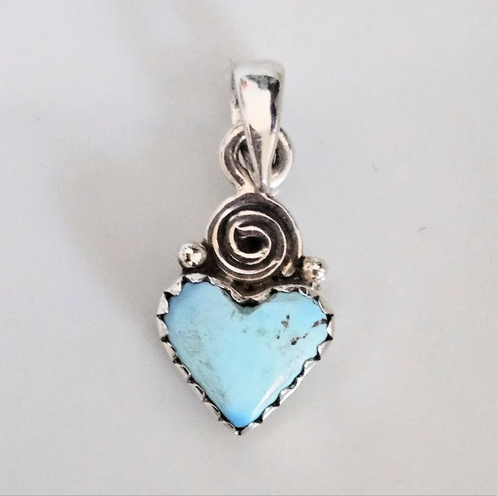 GOLDEN HILLS TURQUOISE HEART PENDANT 925 STERLING SILVER - Picture 2 of 5